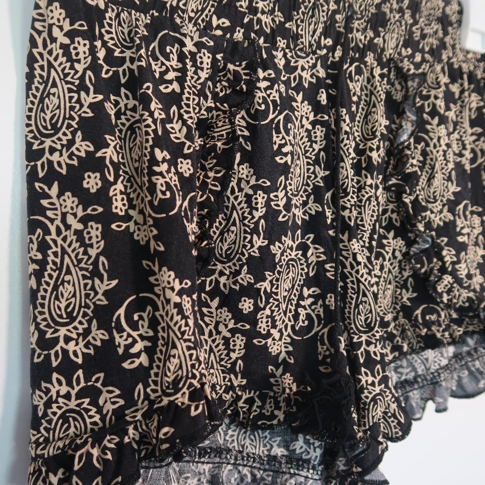 Soft Patterned Shorts - Picture 5 of 6